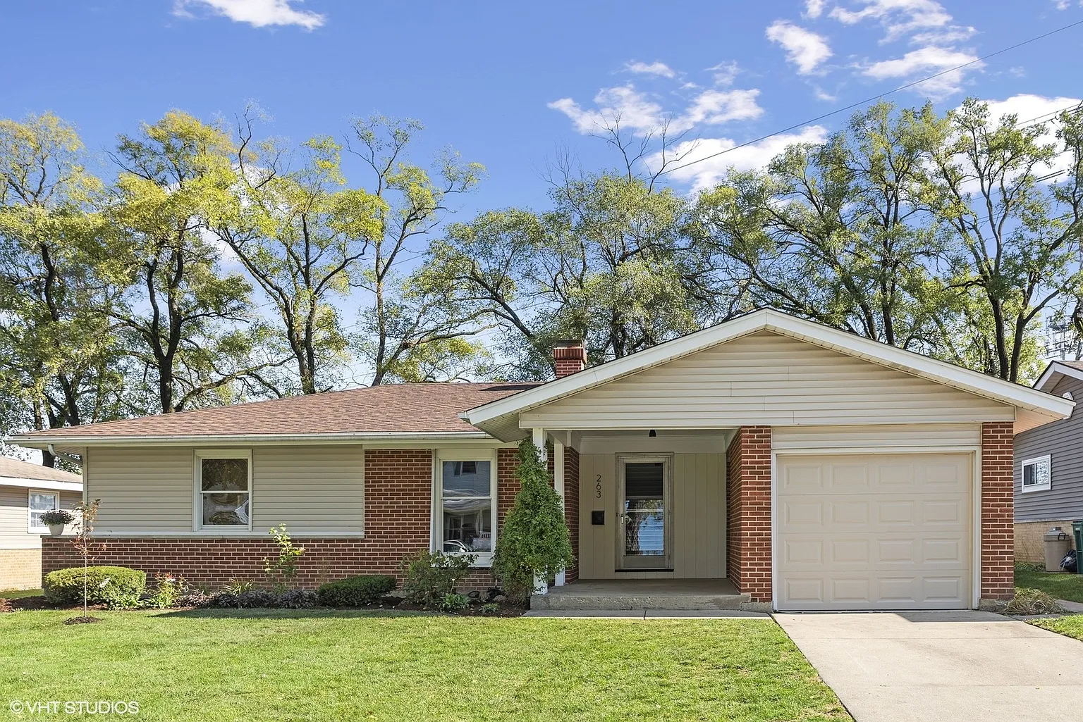 263 Wildwood Rd photo 1