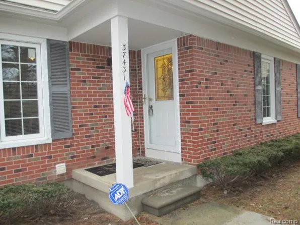 37431 Stonegate Cir #41, Clinton Township, MI 48036