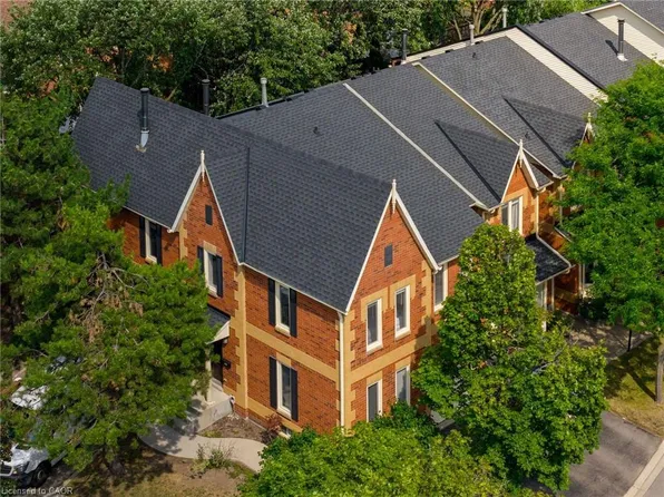 2006 Glenada Cres #7, Oakville, ON L6H 5R9