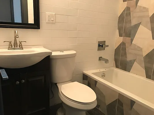 Rented by Premier Metro Realty Corp | media 25