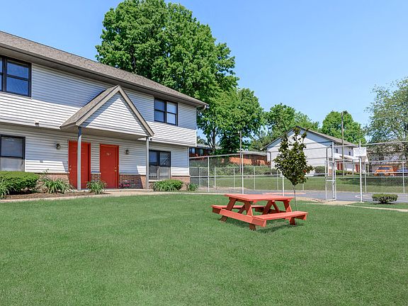 3rd image of 513 W Gourley Pike #Ad-531