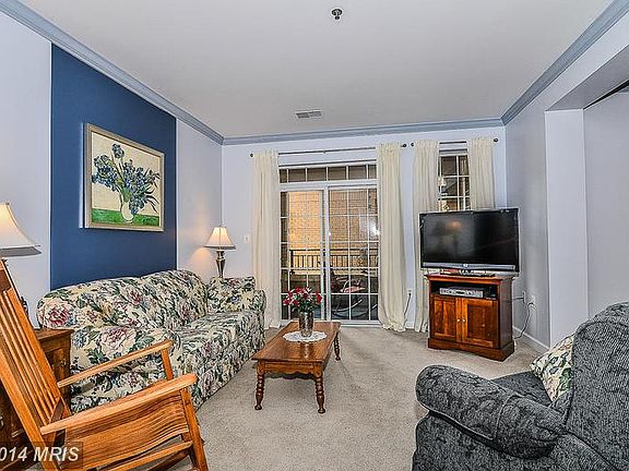 4th image of 10328 Sager Ave Unit 123