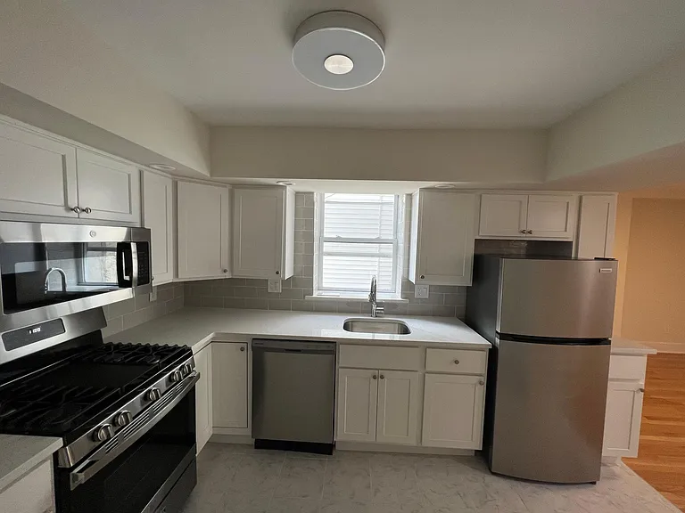 1815 E Passyunk Ave #2 — Photo 12