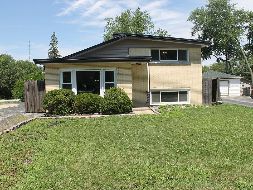 1st image of 5560 Mary Ann Ct