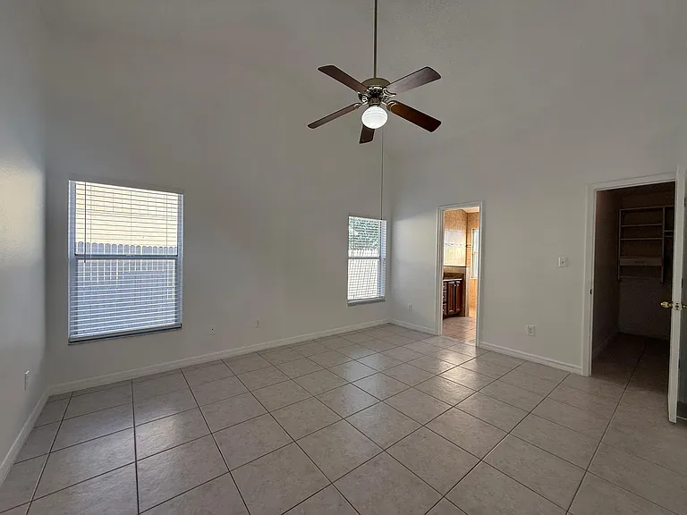 2670 Oak Run Blvd — Photo 6