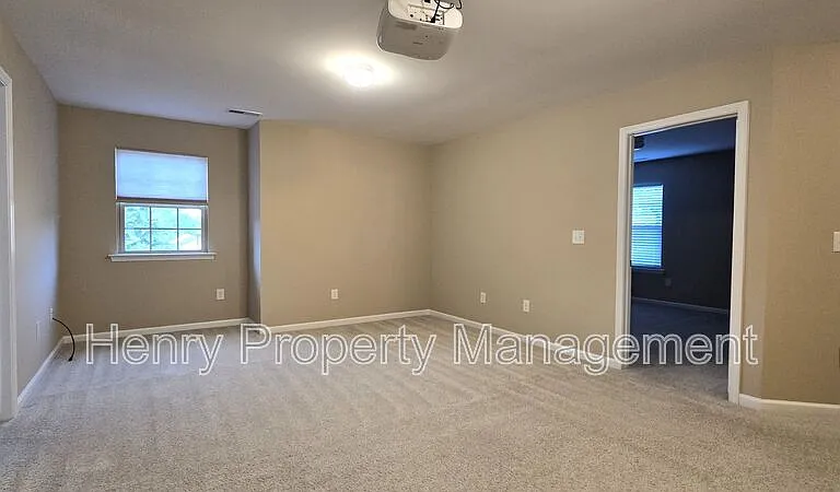 1005 Magnolia Leaf Ct — Photo 16