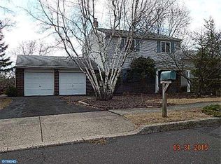 25 Rosemore Dr, Chalfont, PA 18914