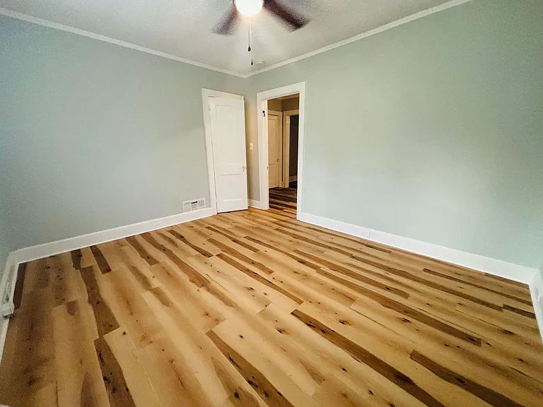 527 S Beltline Blvd — Photo 15