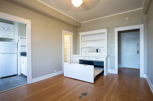715 SW King Ave #43 Photo 1