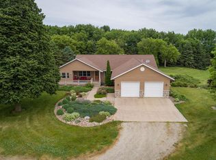 74566 315th St, Ellendale, MN 56026