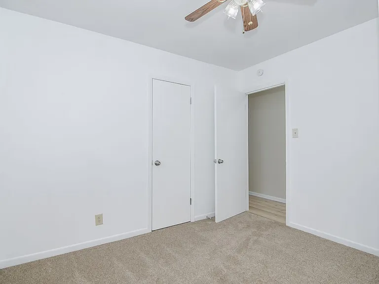 373 Westmont Dr — Photo 26
