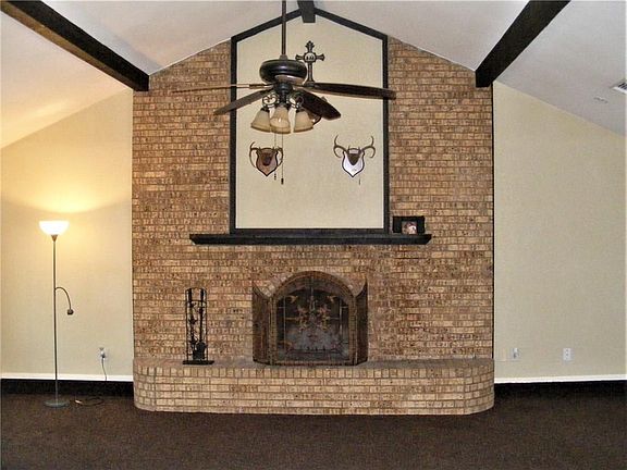 5th image of 1600 Rockmoor Dr
