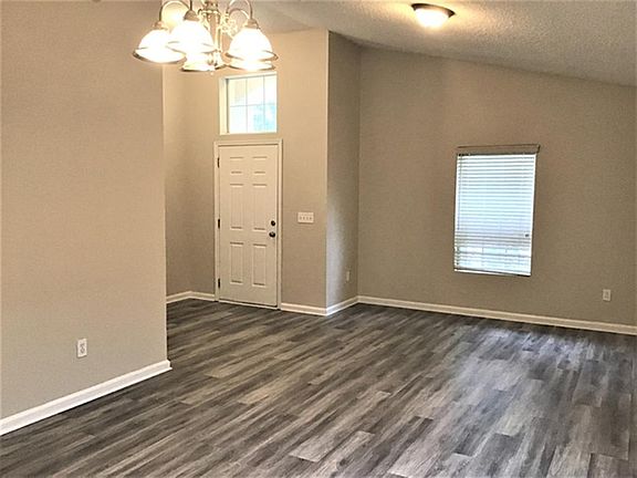 2nd image of 1405 Oakford Ct