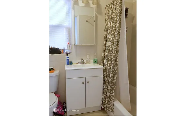 Rented by Douglas Elliman | media 11