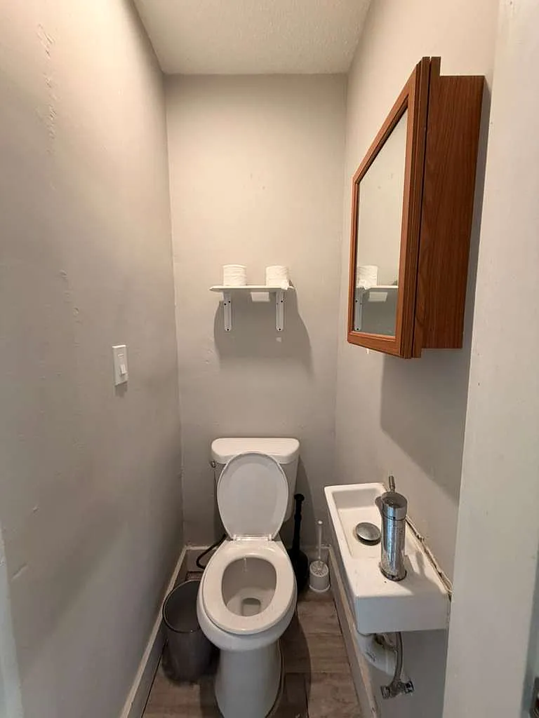 5 bed, $2,250 — Photo 4