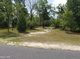 4390 Leisure Lakes Dr, Chipley, FL 32428