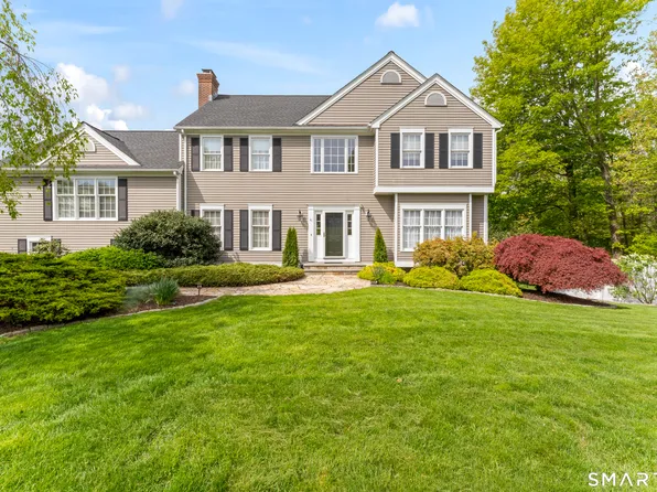 41 Charter Ridge Drive, Newtown, CT 06482
