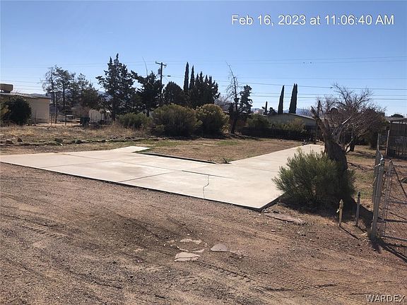 2nd image of 2334 E Lass Avenue