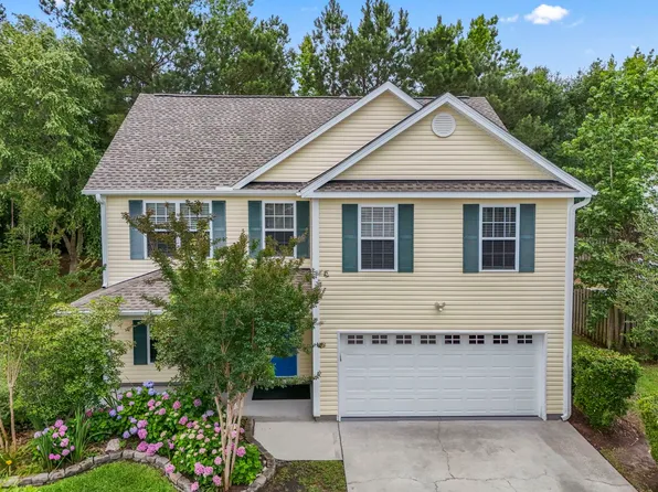 136 Molinia Dr., Murrells Inlet, SC 29576
