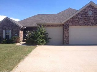 420 Coopers Farm Rd, Centerton, AR 72719