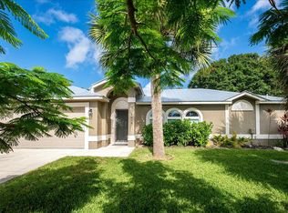 2014 SE Parrot St, Port Saint Lucie, FL 34952