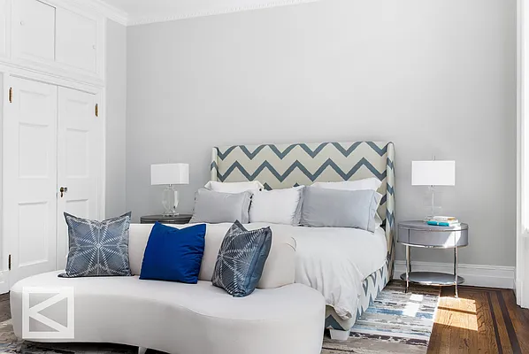 Sold by Douglas Elliman | media 14