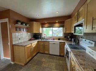 117 Lodgepole Dr #1A, Hinton, AB T7V1E4