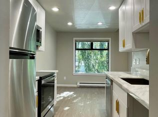 6534 4th Ave NE #201, Seattle, WA 98115