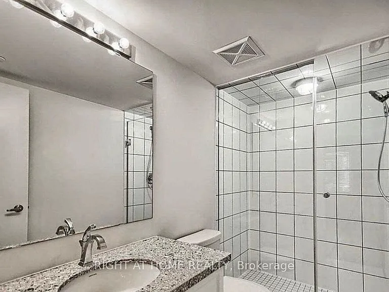 600 Alex Gardner Cir #111 — Photo 12