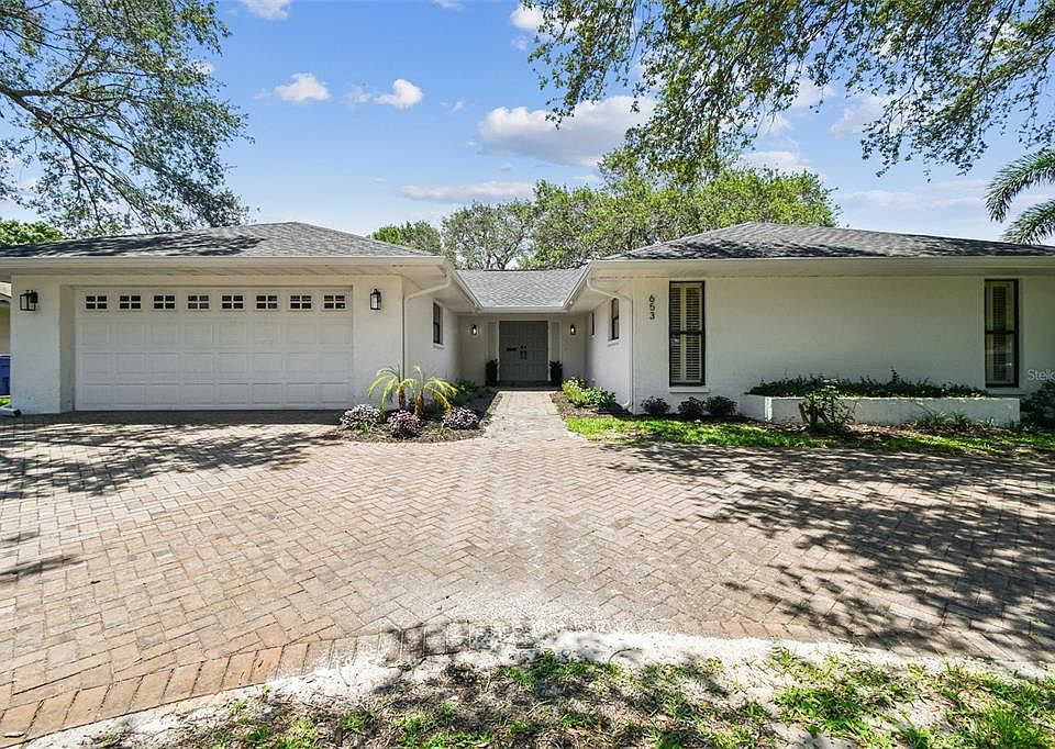 1st image of 653 Riviera Bay Dr NE