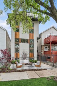 2113 W Huron St, Chicago, IL, 60612
