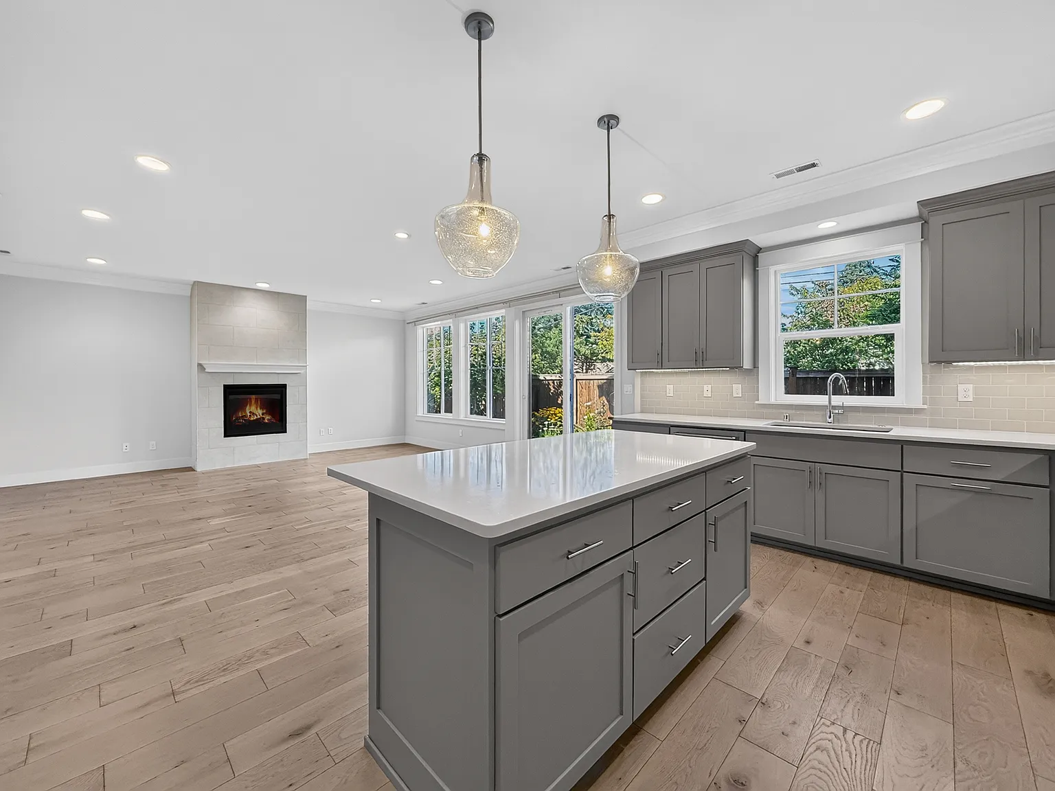 21238 80th Ave W, Edmonds - 1 — Photo 4