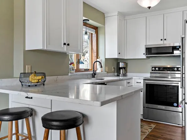 111506 Bender Ct, Chaska, MN 55318