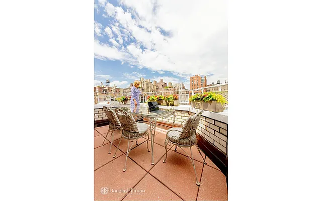 Rented by Douglas Elliman | media 8