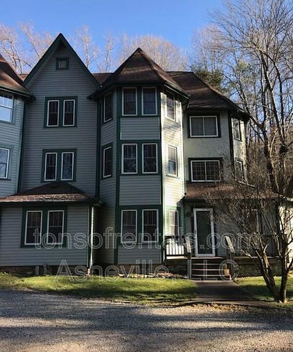 1st image of 1 Gables Pl