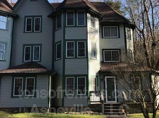 1 Gables Pl, Waynesville, NC 28786