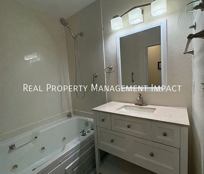 301 W Haggard Ave #3 — Photo 10