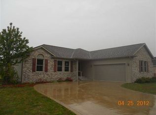 1713 Longwood Ct, Goshen, IN 46526