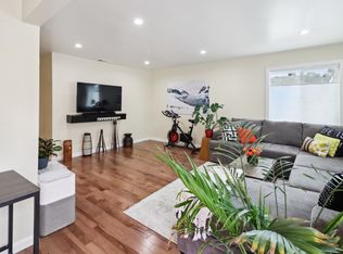 251 W 16th St, San Pedro, CA 90731
