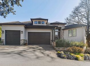 13912 Goodall Rd, Lake Oswego, OR 97034
