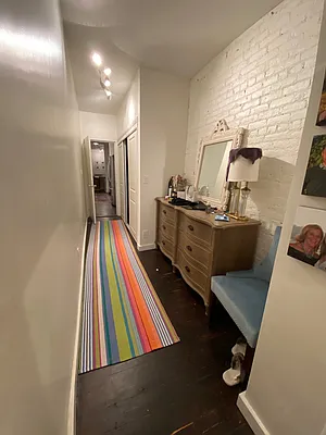 Rented by One New York Realty Inc | media 48