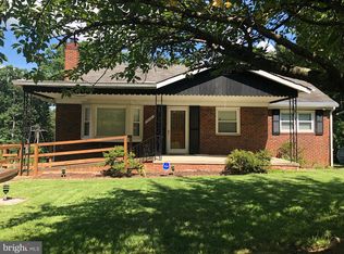 7296 Finns Ln, Lanham, MD 20706