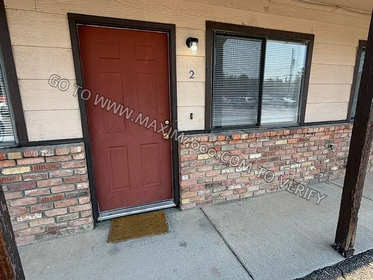 1240 Bookcliff Avenue — Photo 2