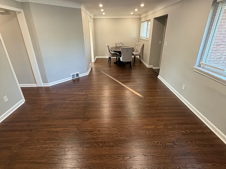 21523 Stephens St — Photo 11