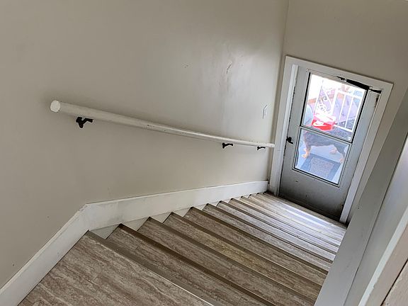 5th image of 4945 S Lake Dr
