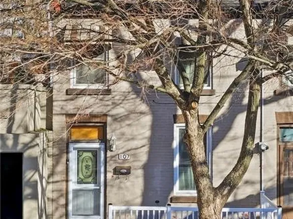 107 Queen St S, Hamilton, ON L8P 3R9