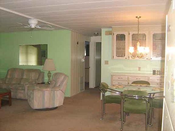 4th image of 262 Hamlin Dr