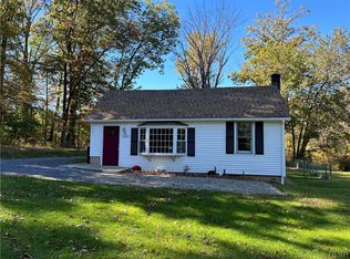 122 Kocher Ln, Wind Gap, PA 18091