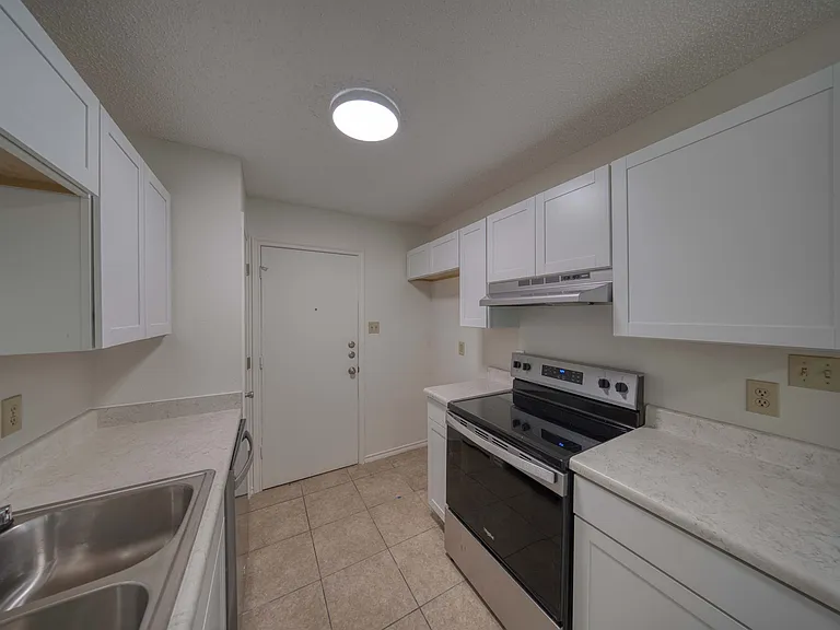 11146 El Sendero St — Photo 7