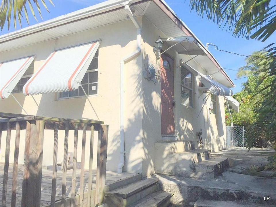 1st image of 29064 Palmetto Dr